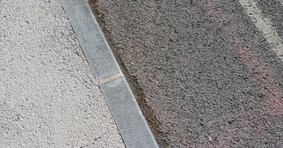 Beton mischen für Randsteine: So geht's richtig